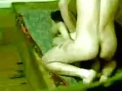 Video porno di madre lesbica elegante bruna ottiene l'orgasmo