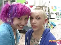 Porno pubblica sega con sesso su una spiaggia selvaggia con una sconosciuta