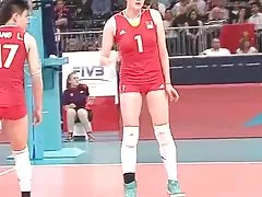 Vedere porno con nani eccitata e bagnata figa