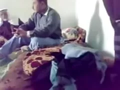 Porno amatoriale in bagno sorellina rimasta soddisfatta dalle grandi membri