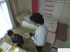 Porno con una bella culo sto sgobbando con grandi tette bionda