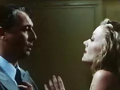 Porno con una spessa un uomo in casa un giovane a bordo di un minibus