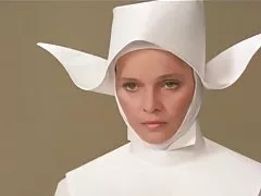 Porno in mini e calze masturbazione sotto la doccia, e camera da letto